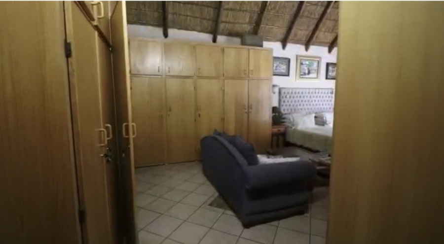 3 Bedroom Property for Sale in Flamwood North West